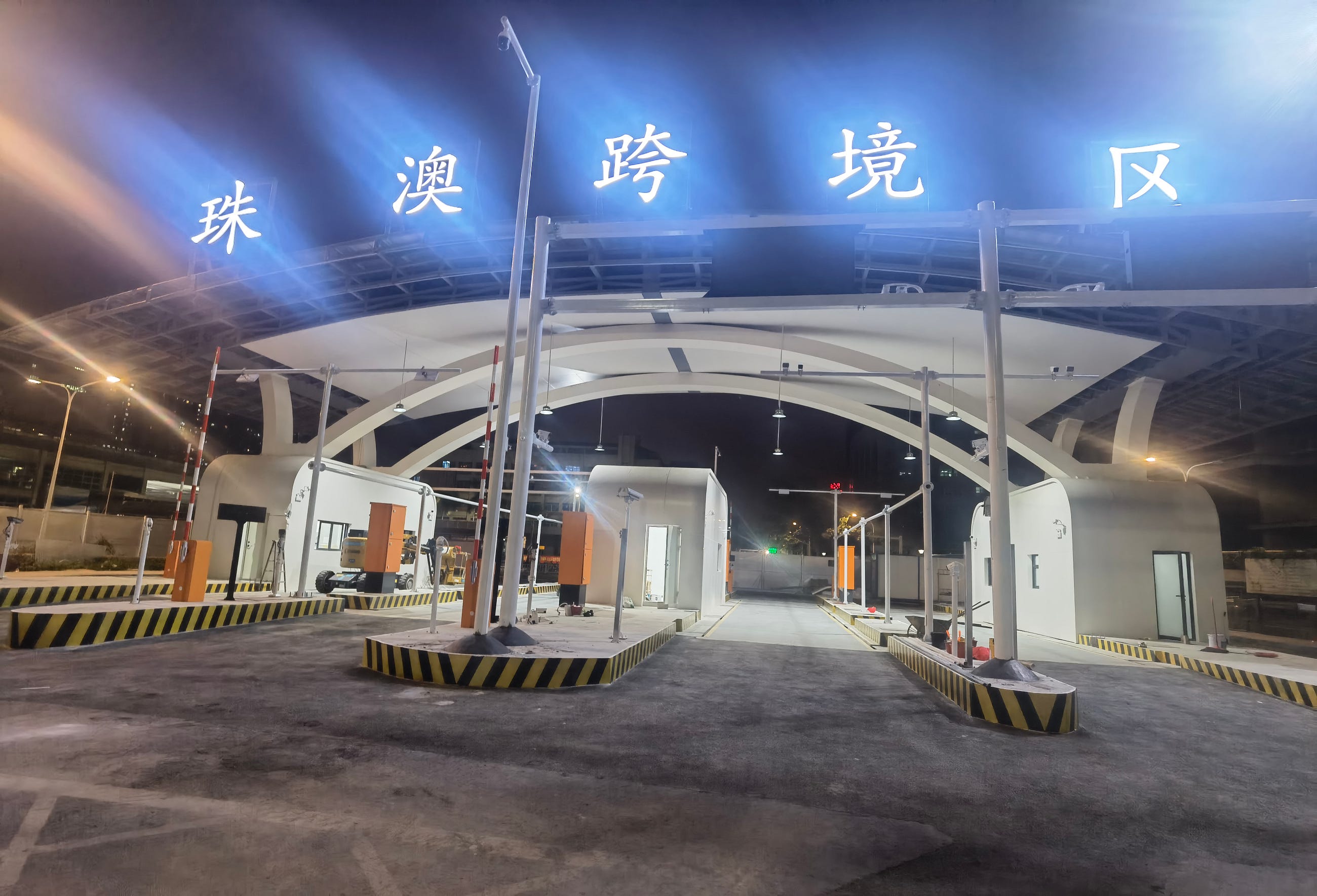 The Hidden Complexity Behind Every Smart Port Gate