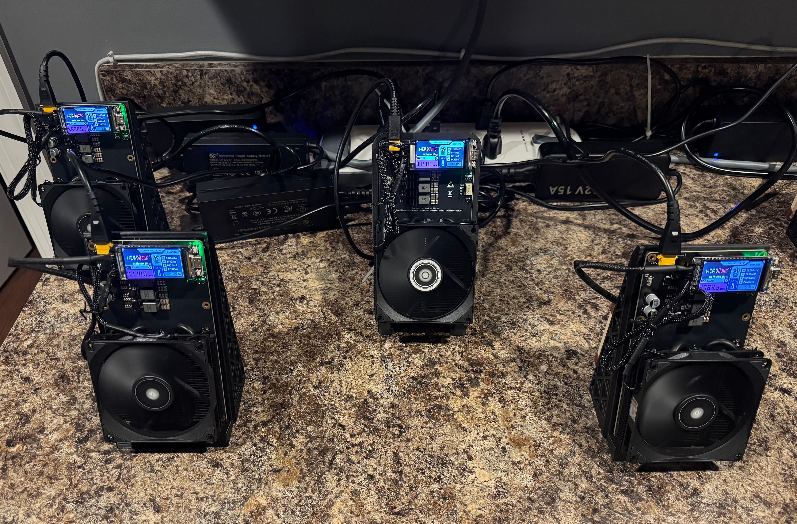 Comparing the NerdQaxe++ Rev 6 From Two Vendors