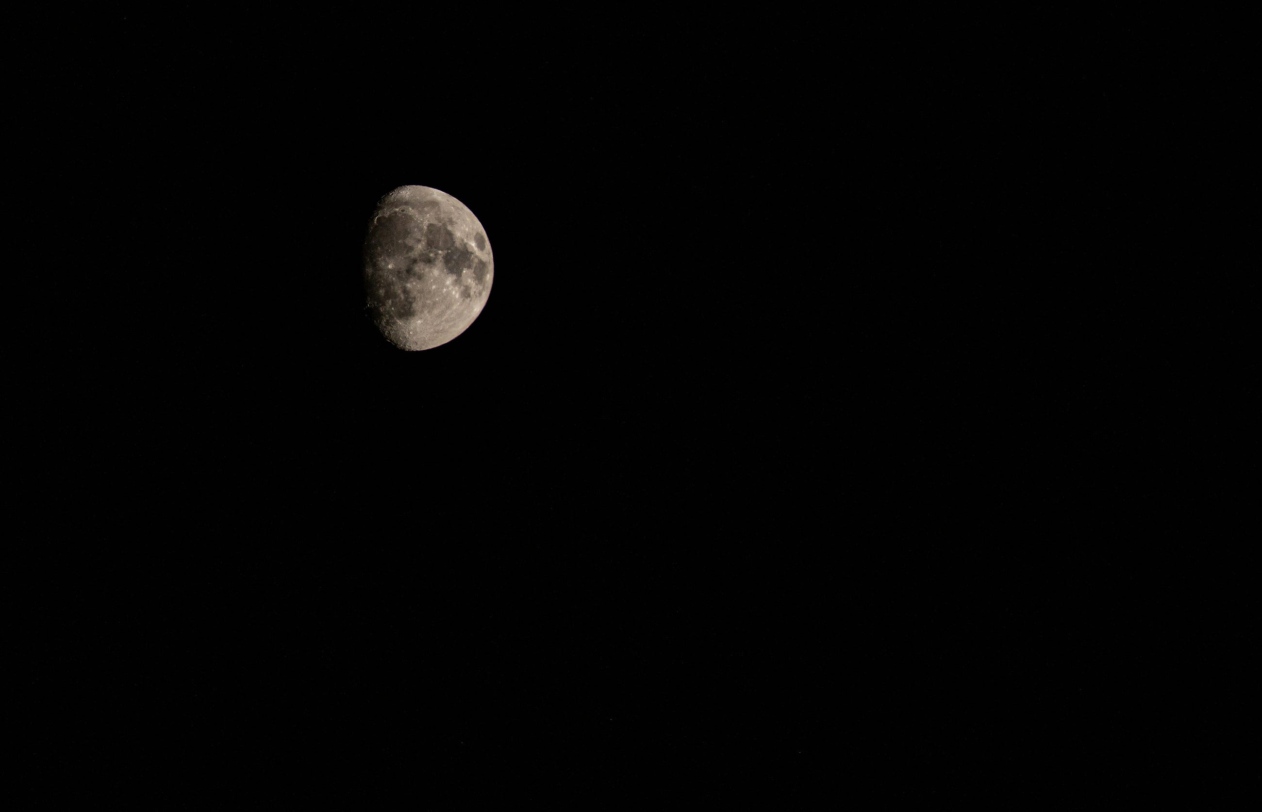 Artemis 2 Broke the Distance Record. Apollo 8 Still Got Closer to the