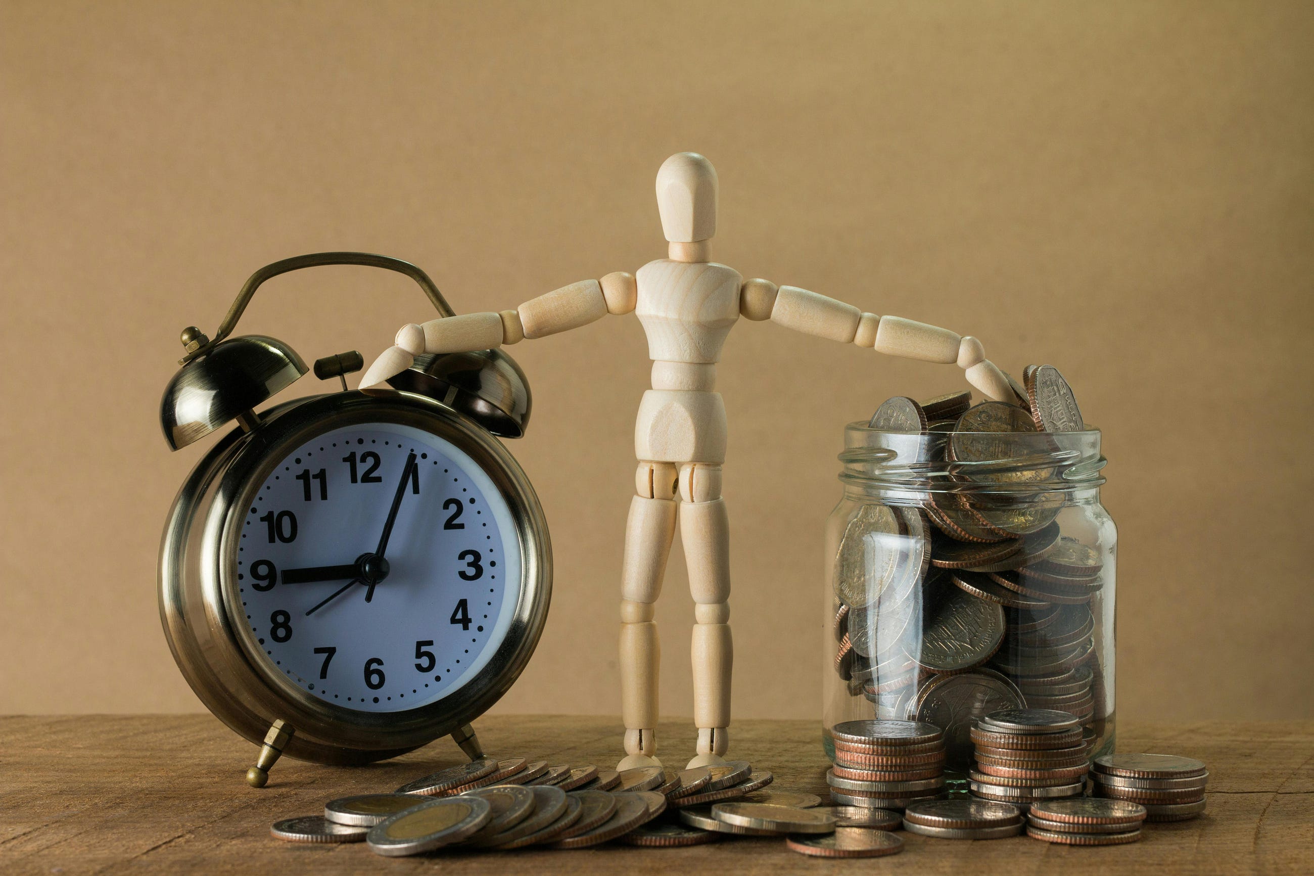 How Freelancers Can Save 10 Hours a Week With AI