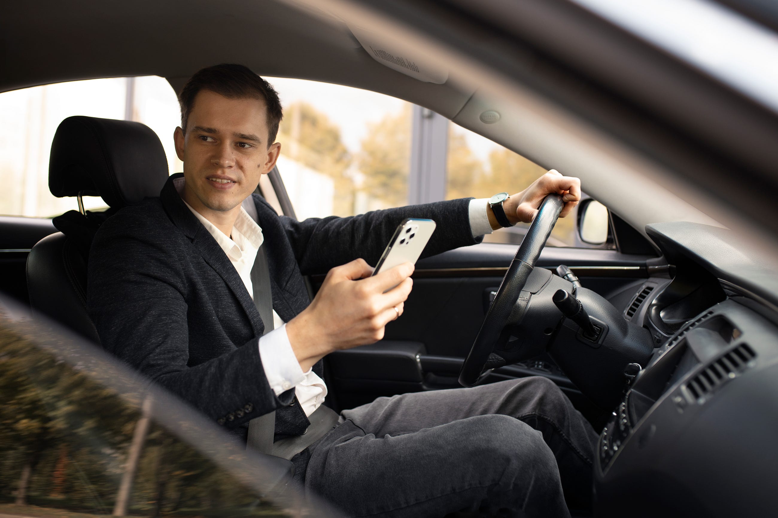 Heathrow Taxi Cost 2026 — How Much Should You Really Pay-
