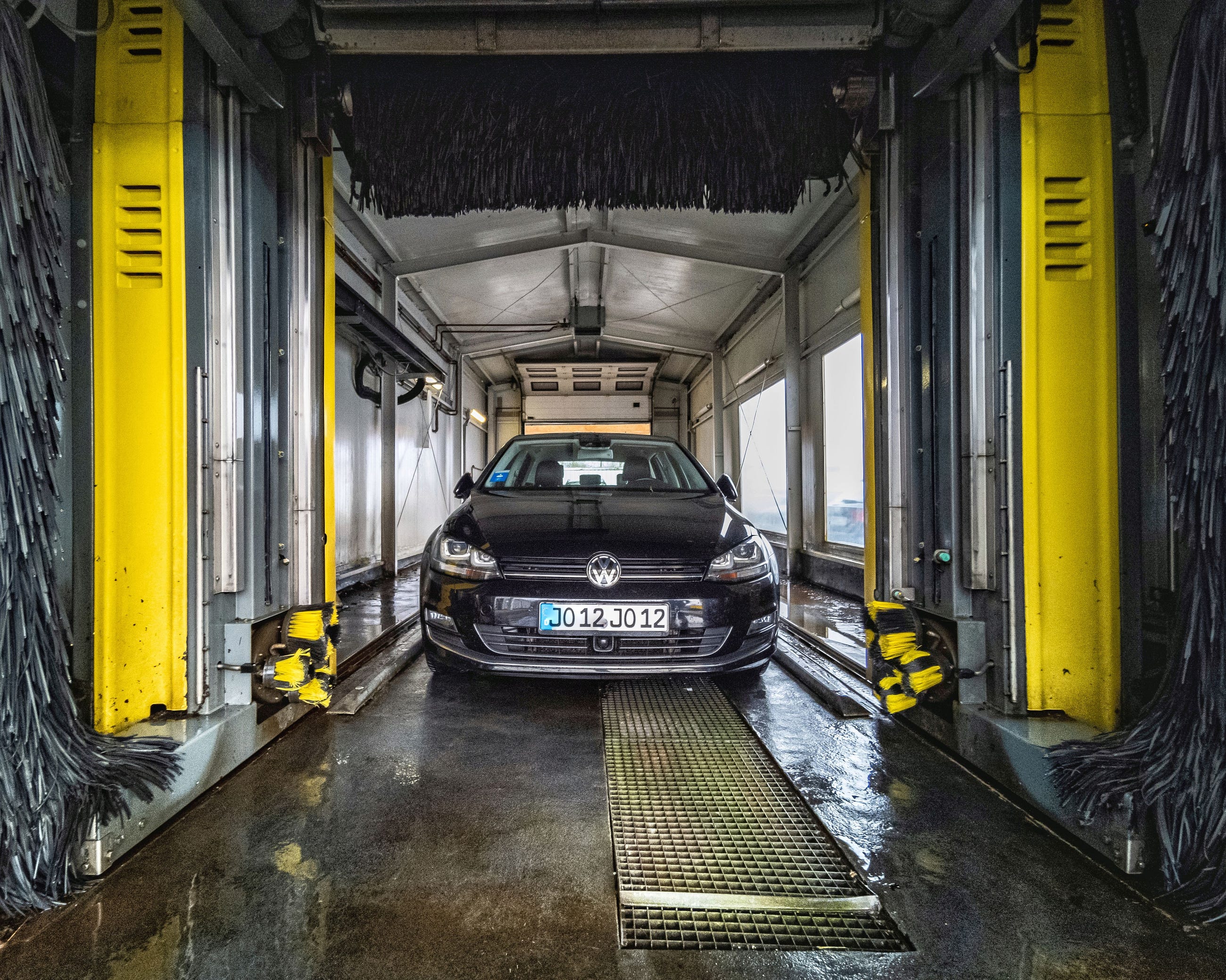 Top Gear Xpress Car Wash Redefines Vehicle Care with Advanced Touchless Car Wash in Red Deer
