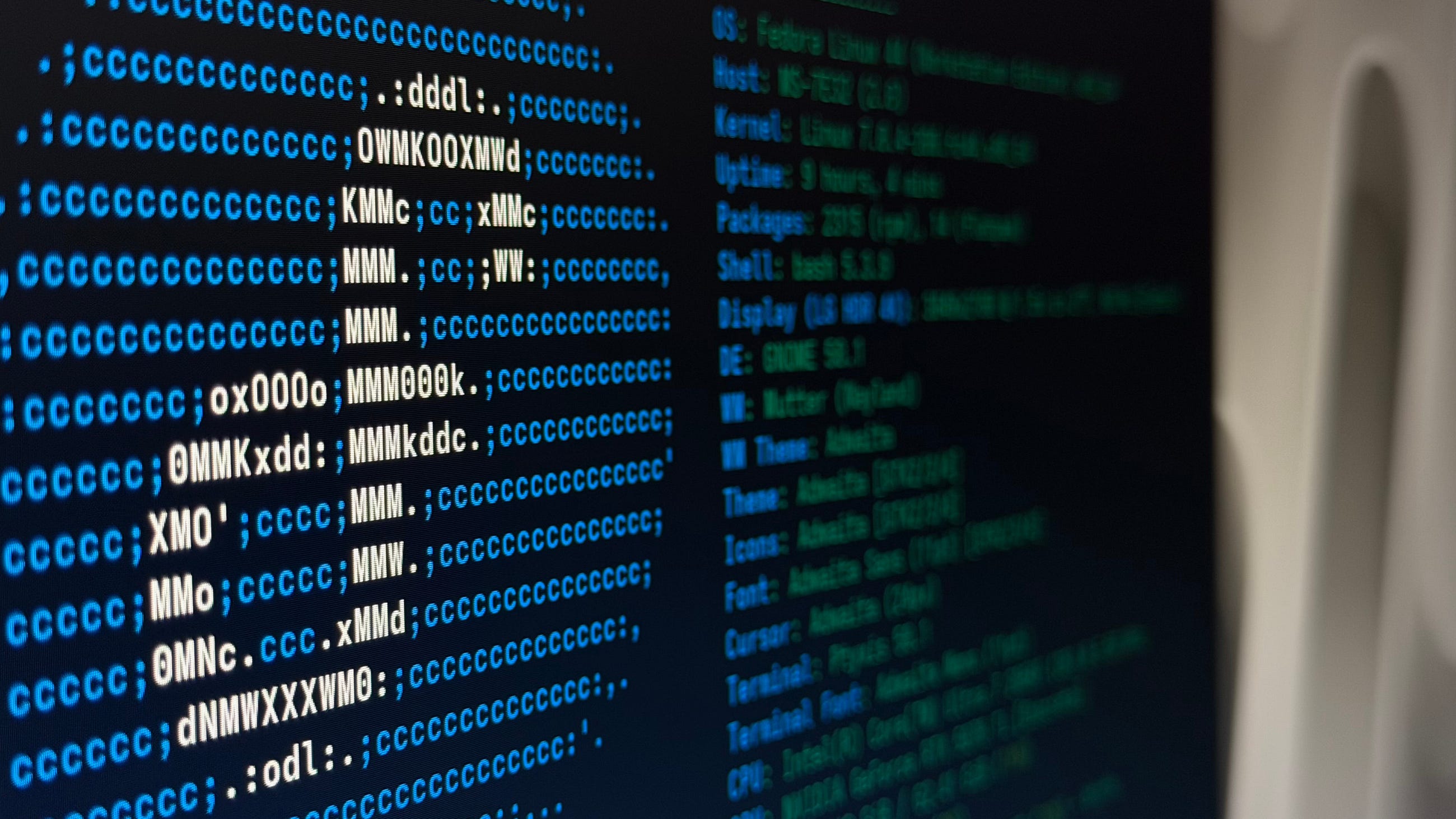 Linux vs macOS — 5 Things Linux Gets Right That macOS Doesn’t