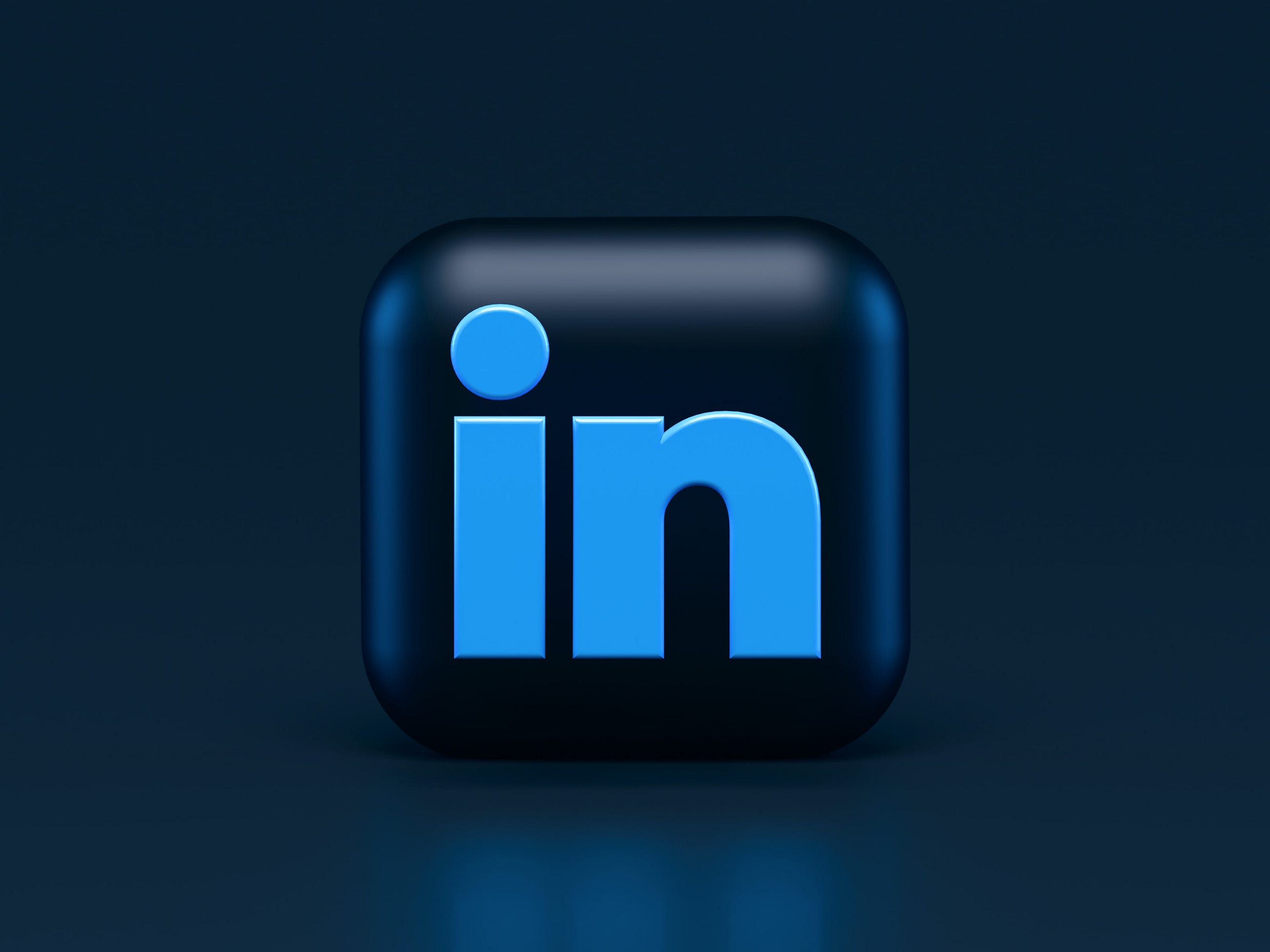 Stop Doing These 5 Things on LinkedIn