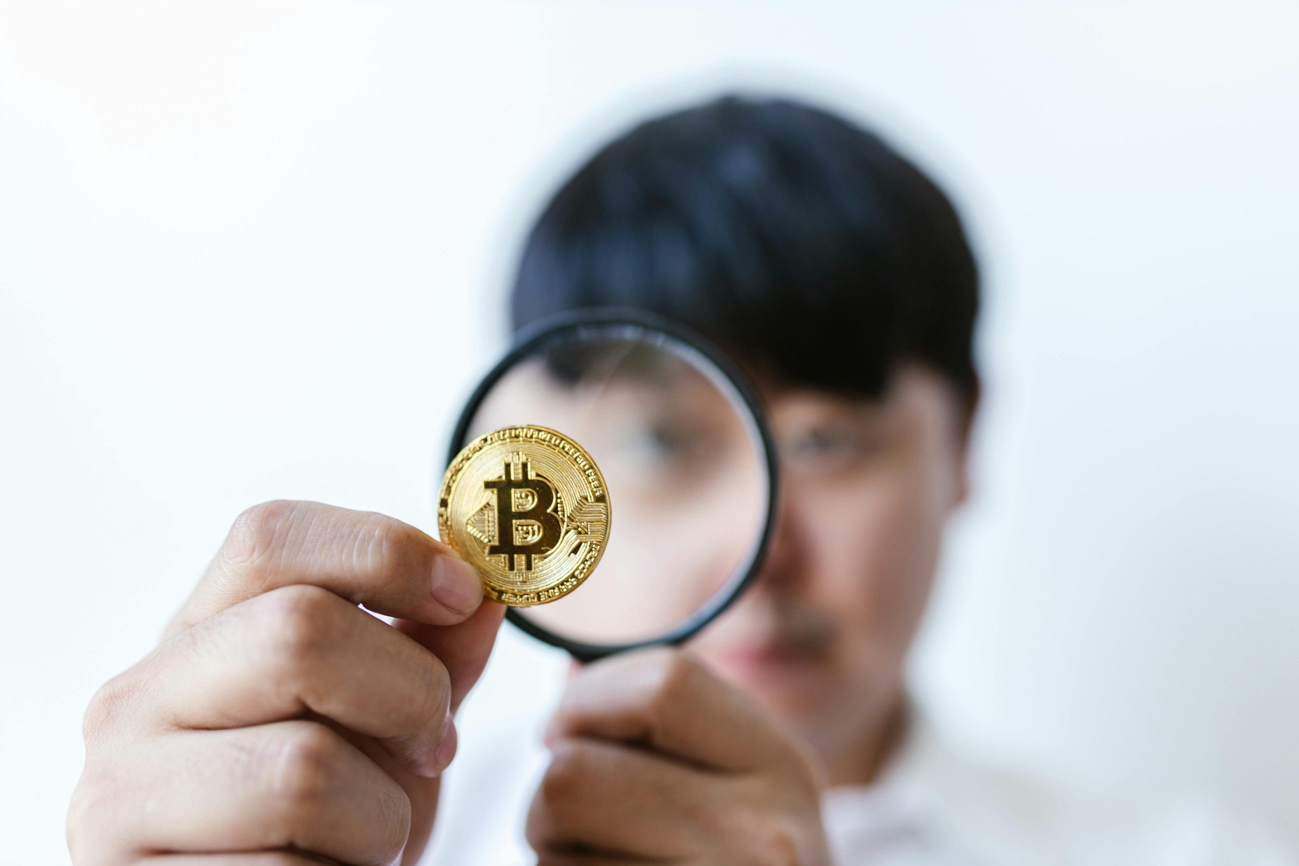 “Finding Satoshi”: A Book That Claims to Reveal the Creator of Bitcoin (BTC)