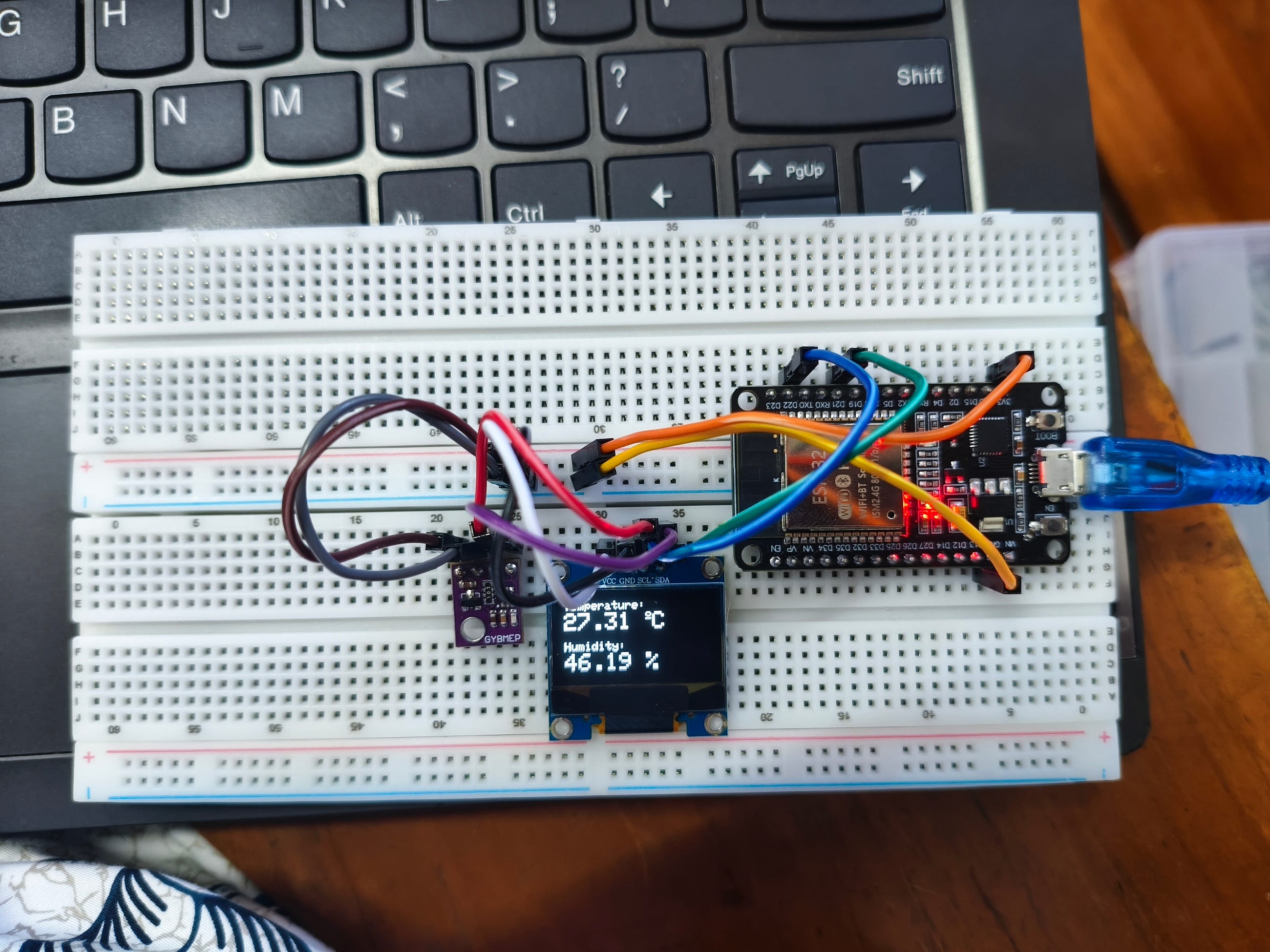 Project 5: ESP32 Serial Communication (I2C dengan BME280 dan OLED)