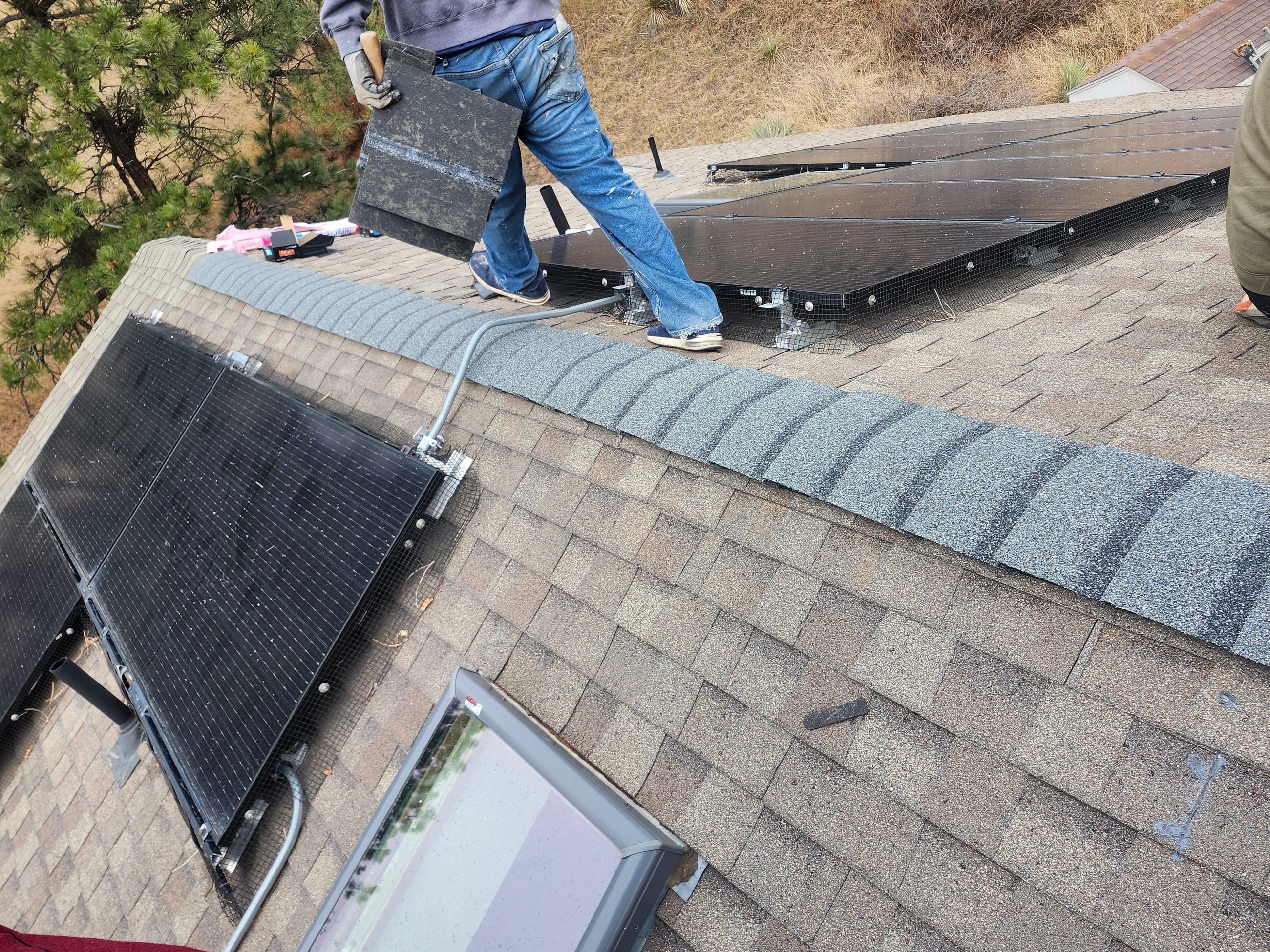 Navigating the Storm: Choosing the Best Roofing Company in ColoradoCol