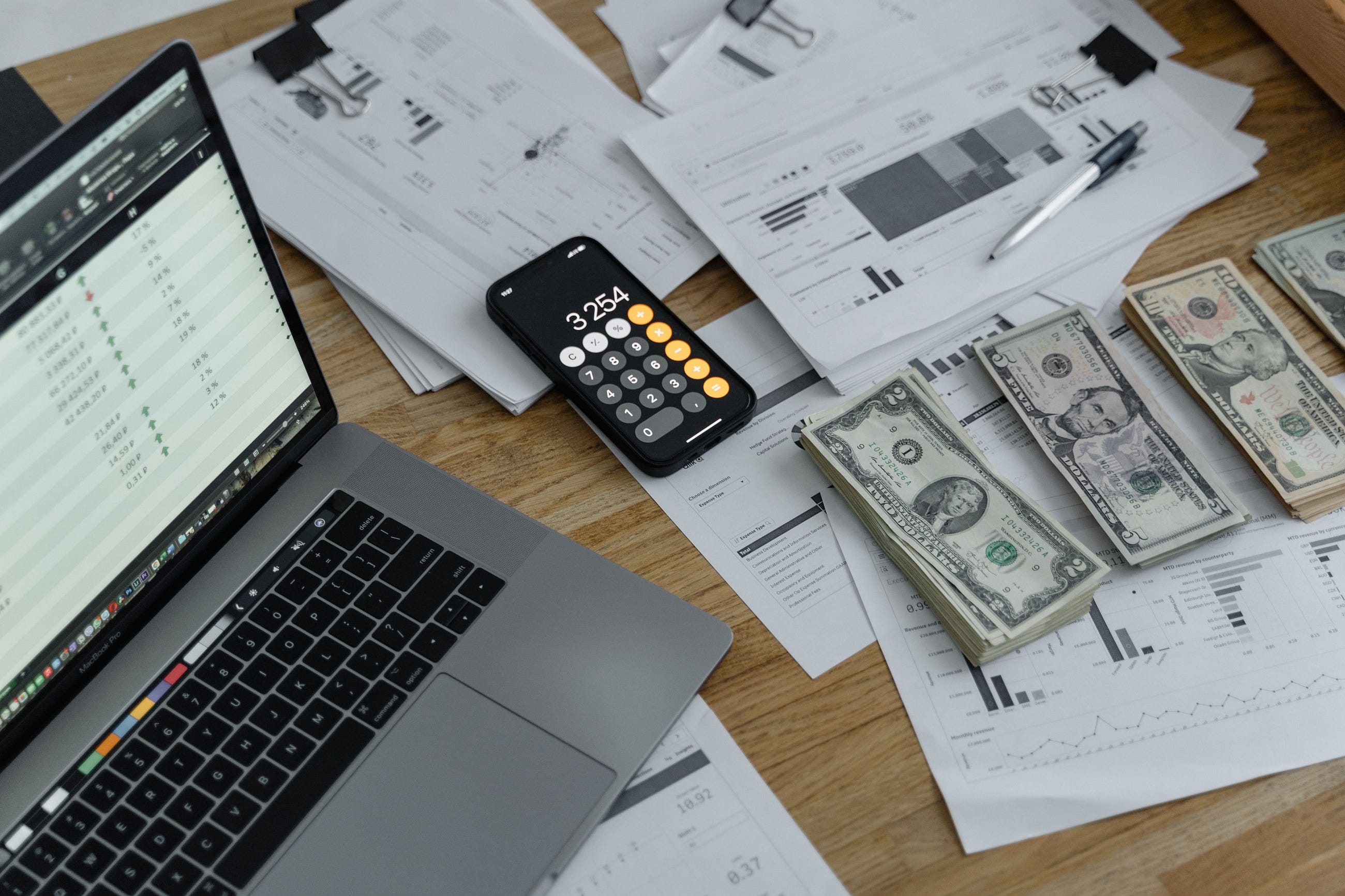 15 Hidden Canva AI Tools That Can Save Hours of Work in 2026