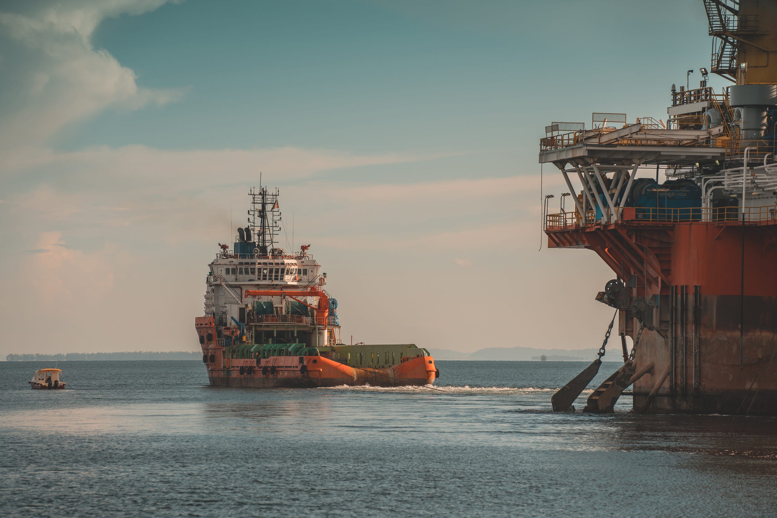 What Could Go Wrong During Offshore Towing — and Why It Is Not as Simple as It Seems?