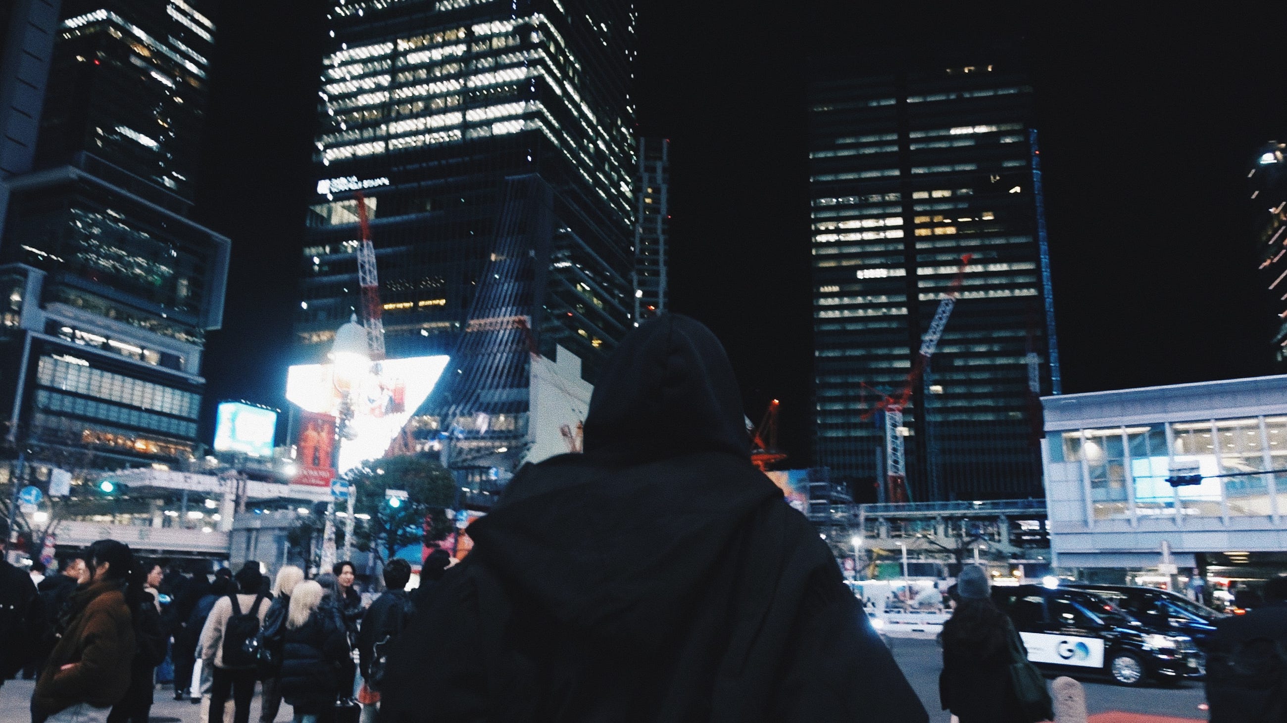 I Want to See the Moon Up Close 1/n