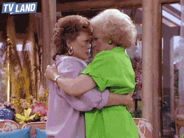 Actresses from Golden Girls comedy dancing