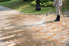 Pressure washing company in Cleveland Ohio