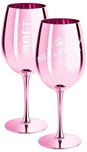 rosafarbenen Moetgläsern aus Glas