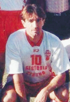 Rubén Morelli, el Ratón Morelli. Camisa 10 do Huracán de Chabás.