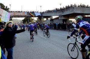 AIDS LifeCycle 2017 start: Team FedEx