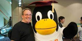 Source: BusinessInsider.com Linus Torvalds with Linux Mascot