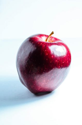 a photo of a red apple