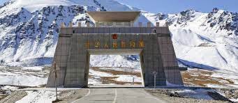 Khunjerab Pass (Pak-China border)