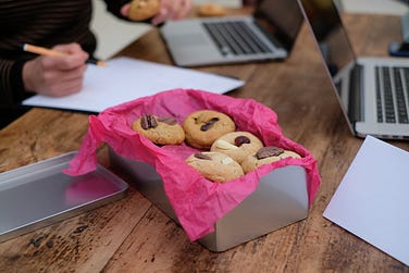 Offrez une boites de cookies au client que vous aimez le plus !