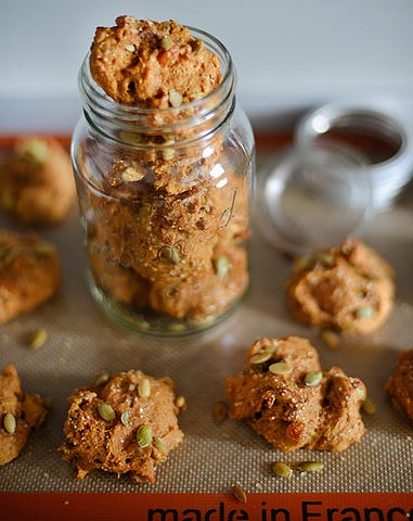 Spelt Pumpkin Spice Cookies - Global Dish - Stephanie Arsenault