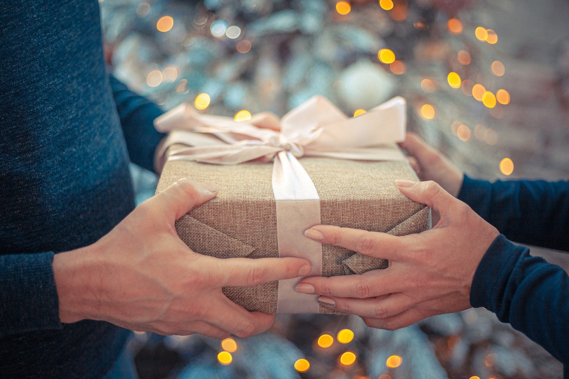 Back to Office — The Best Time to Practice Corporate Gifting