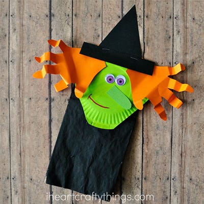 Keepy Blog: What to do with small kids during Halloween. Lots of different activities including handprint skeletons, homemade slime, rainbow pupmpkins and so much more.