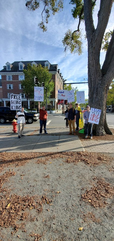 Dartmouth Libertarians Protest