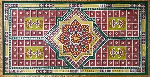 A mud work design by one of the artists at Mytr