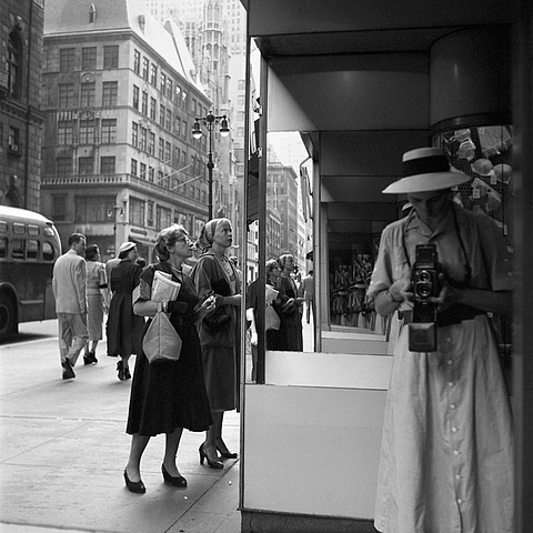 http://www.vivianmaier.com/portfolios/self-portraits/?pid=266