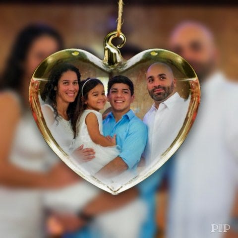 Quiñones and family