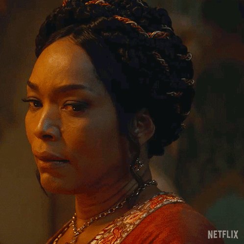 Picture of actress Angela Bassett in character.