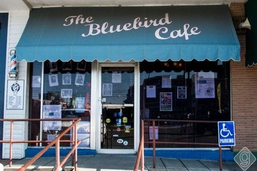 Image of the iconic bluebird cafe in green hills