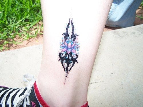 Ankle Tattoo 1078