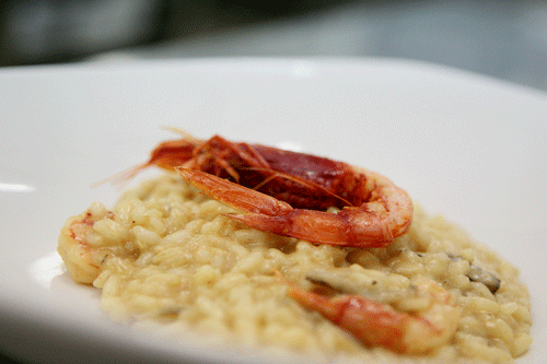 Risotto with Mediterranean king prawns and artichoke hearts