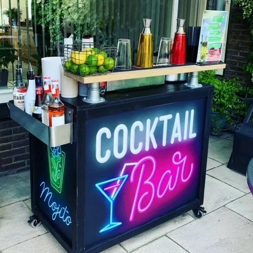 Exciting mobile bar hire available in London and the UK!