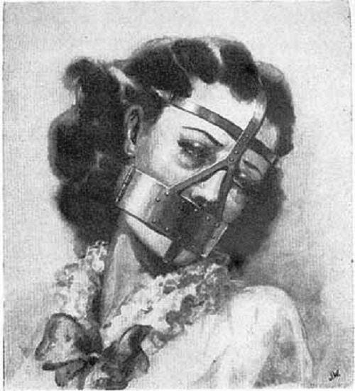 uma mulher com a ferramenta descrita no texto preso ao rosto