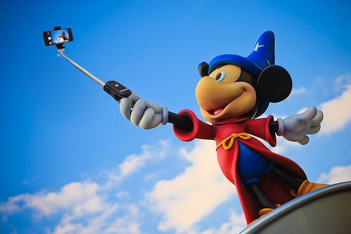 mickeyselfie