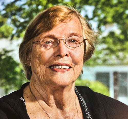 Headshot of Helen Murray Free