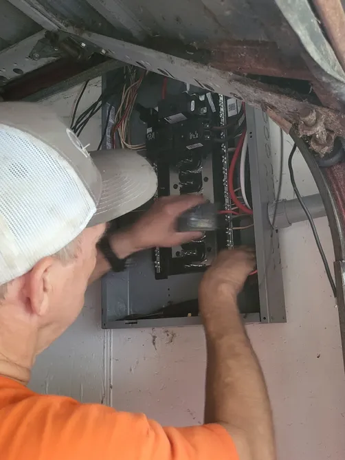 CK Electric and More Electrician From Fenton, MO