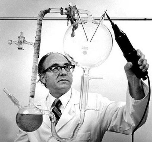 Dr. Stanley Lloyd Miller (Mar 7, 1930 — May 20, 2007) with his experimental setup.