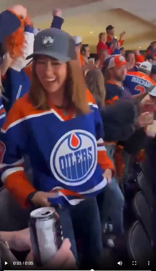 Oilers Fan Flashes Crowd Video Unedited Unblurred Twitter Original