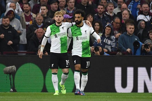 Harvey Elliott Menuju Pintu Keluar Anfield