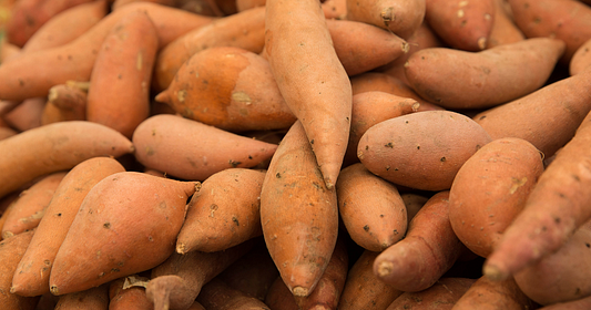 Red users refer to themselves as "little sweet potatoes"