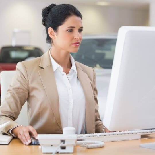 woman focusing at computer after taking panax ginseng