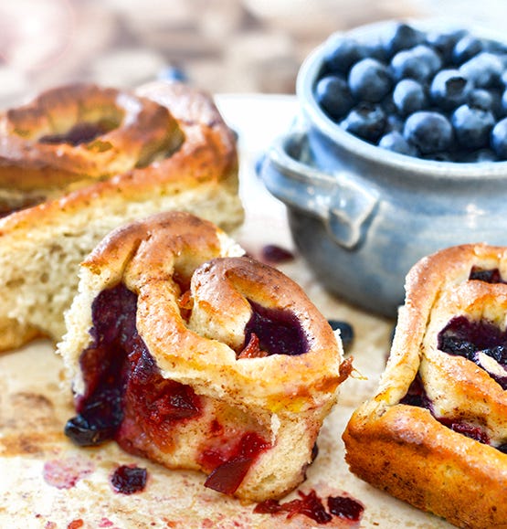 Summer Fruit Cinnamon Rolls 