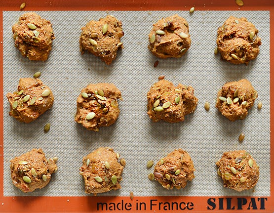Spelt Pumpkin Spice Cookies - Global Dish - Stephanie Arsenault
