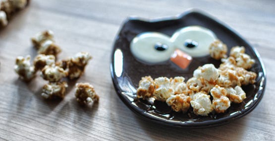 Plate of Browned-Butter Vanilla Caramel Corn