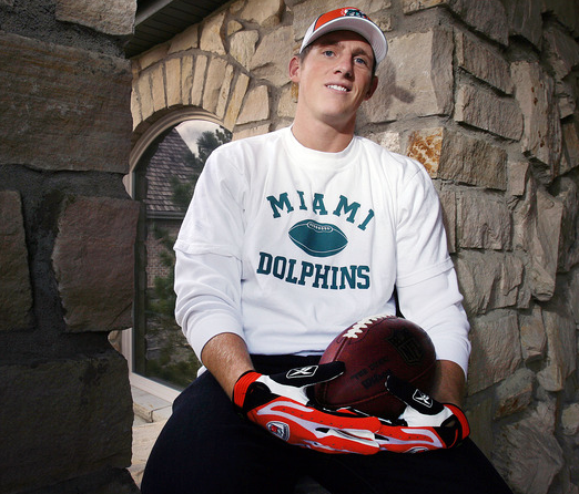 Miami Dolphins Newest Tight End hasn't played football since High School