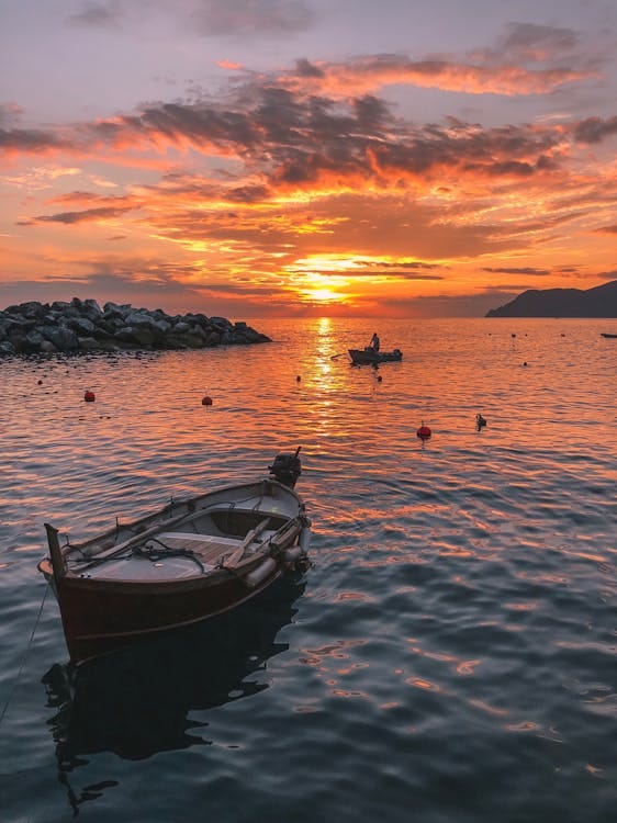 boat on the water photo