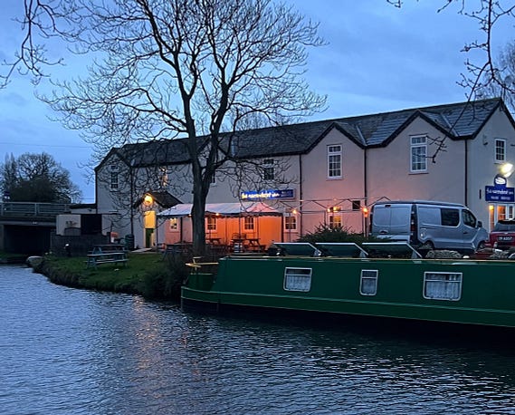 Photo of Narrowboat Inn Pub taken from across the canal.